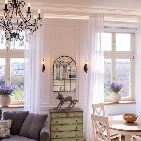 Charme De Provence In Prague Lägenhet Exteriör bild