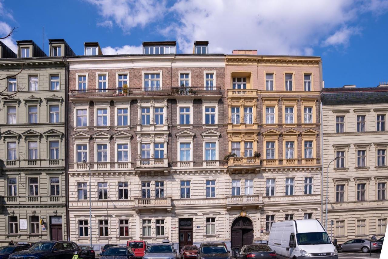 Charme De Provence In Prague Lägenhet Exteriör bild
